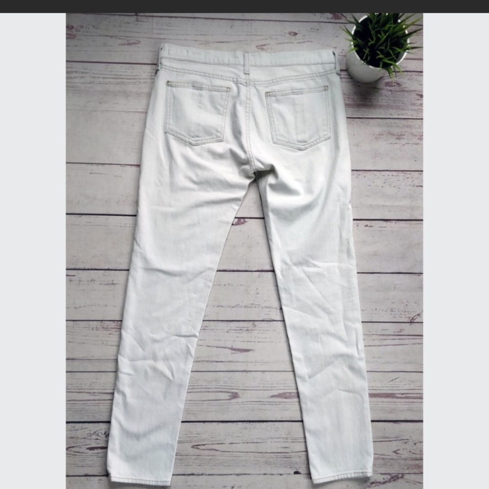 Rag and Bone “Skinny” Jeans in Bleach Light Wash - Picture 3 of 7